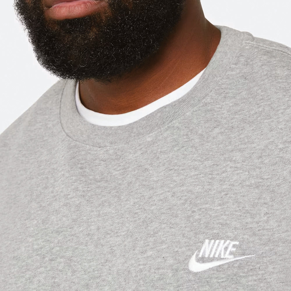Nike Club Fleece Crew - Dark Grey Heather/White - Image 4