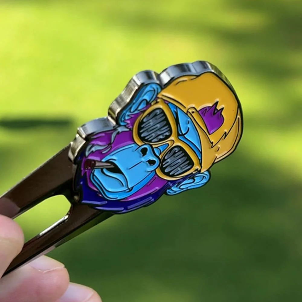 Skins Golf Smoke Show Pitch Mark Repairer - Image 3
